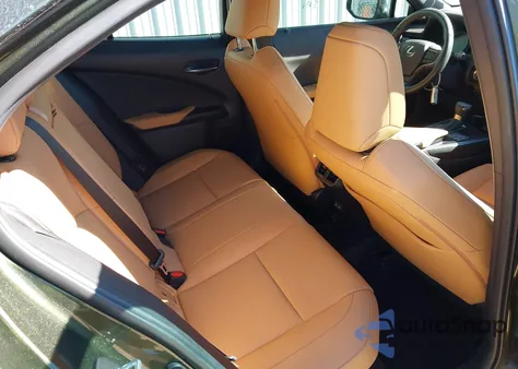 2024 Lexus Ux 250H Premium z USA, uszkodzony, nr VIN JTHP9JBH3R2077832